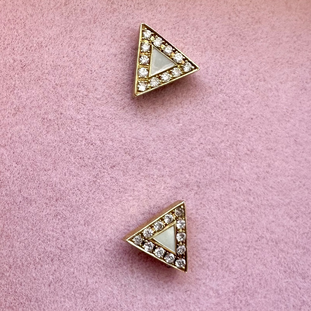 Jennifer Meyer 18K Mother-of-Pearl & Diamond Inlay Triangle Stud Earrings